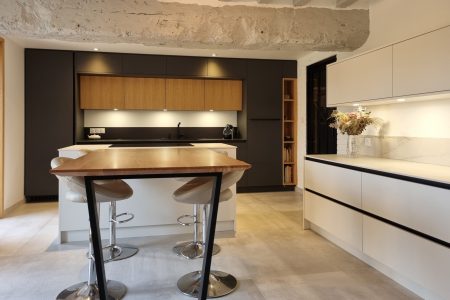 un artisan pour une belle cuisine moderne