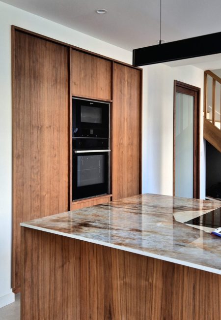 un matériau bois pour une cuisine sur mesure