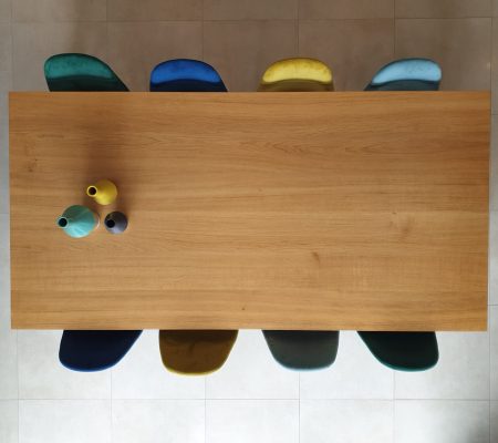 vue du haut d'une table de salle à manger