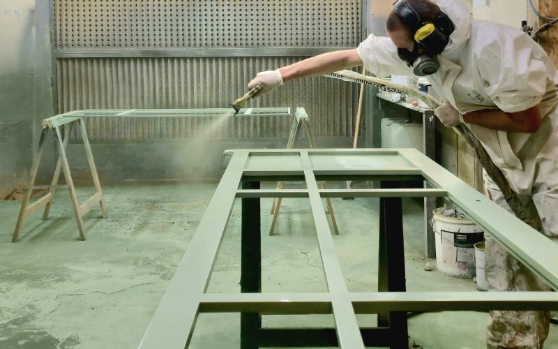 Vue de l atelier de peinture Etienne
